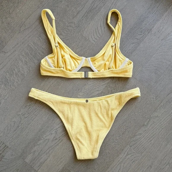 Yellow Bikini Set - Size M/L - Picture 4 of 5
